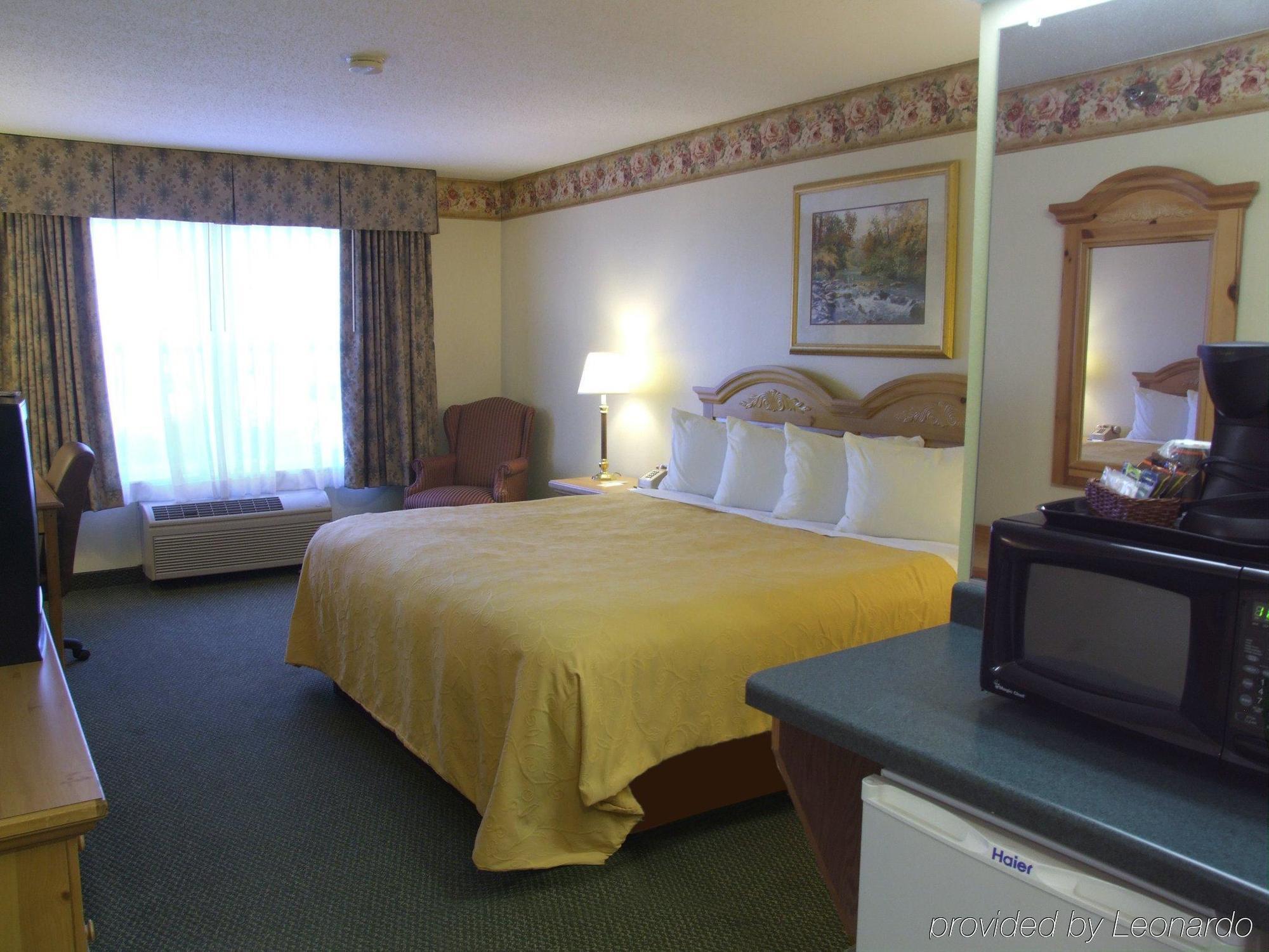 Country Inn & Suites By Radisson, Mason City, Ia Ngoại thất bức ảnh